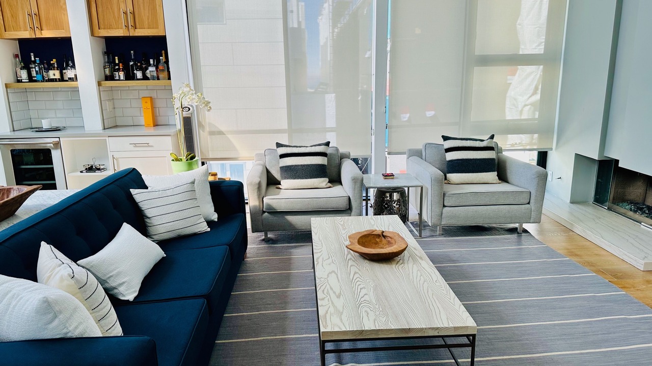 Photo of Livingroom in Silver Strand