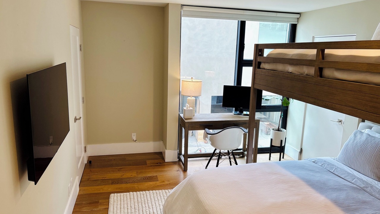 Photo of Bedroom in Silver Strand
