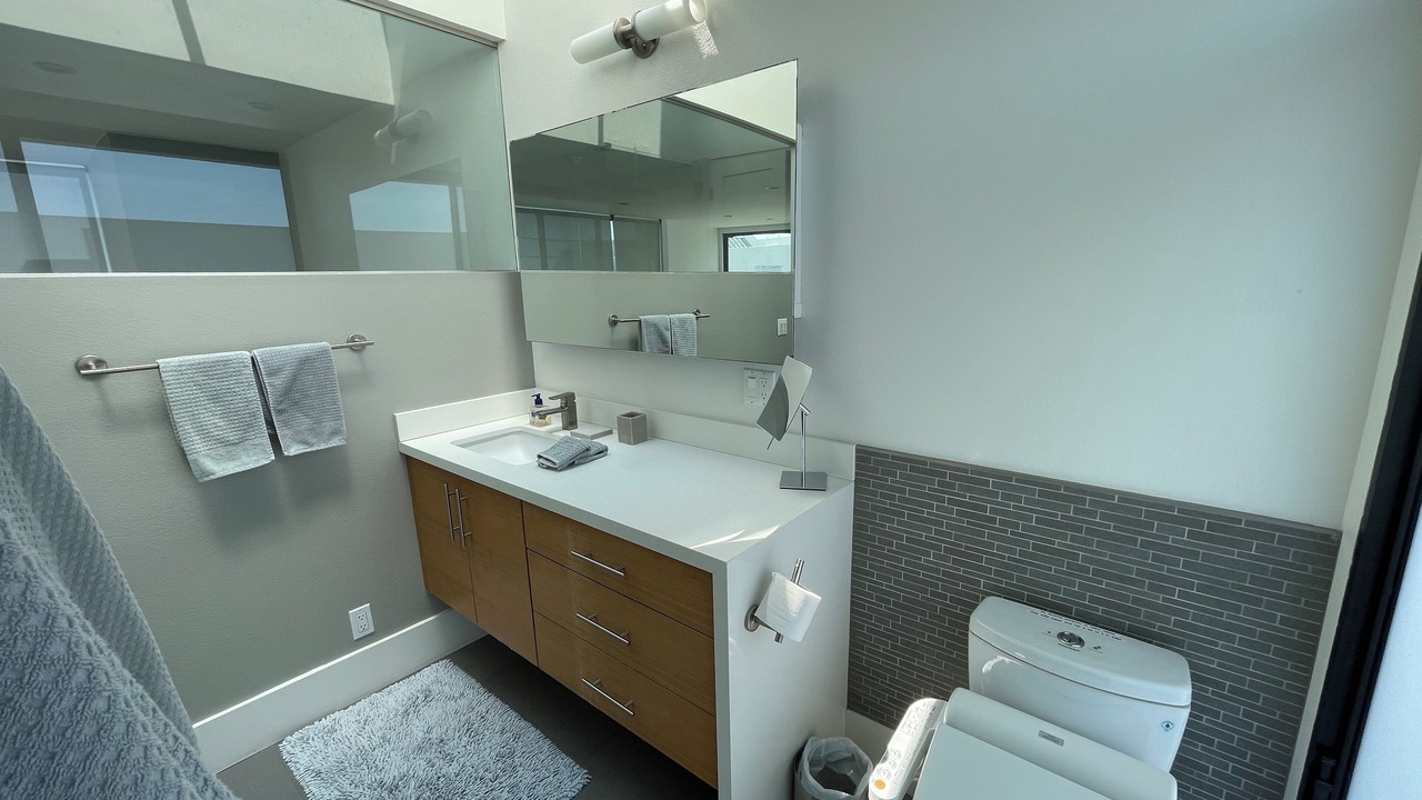Photo of Bathroom in Silver Strand