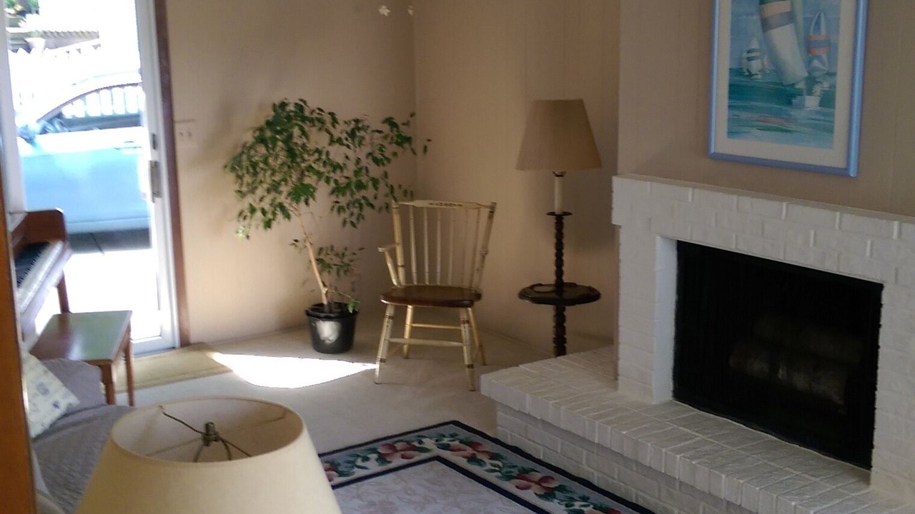 Photo of Livingroom in Spring Lake