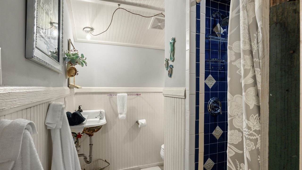 Photo of Bathroom in Granbury