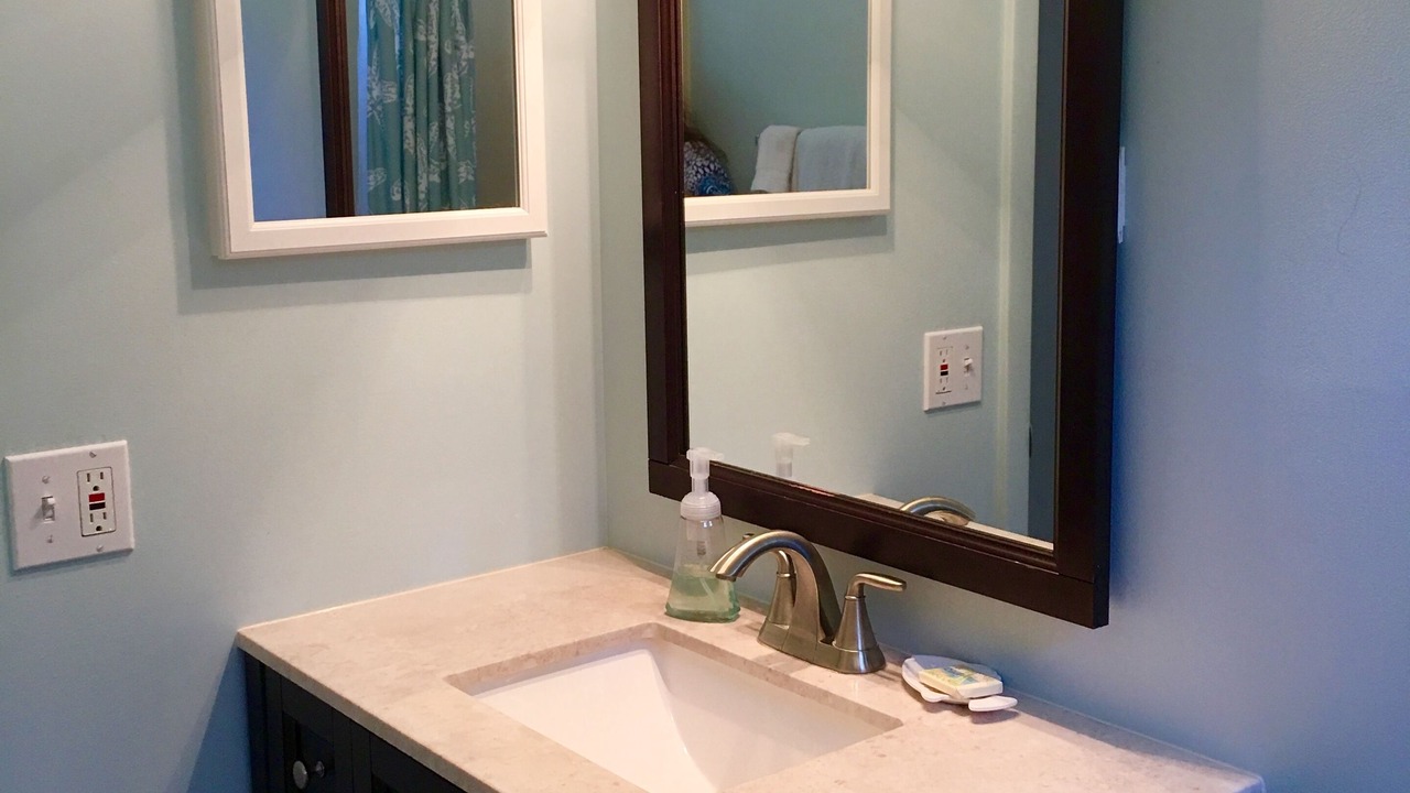 Photo of Bathroom in Golden Beach