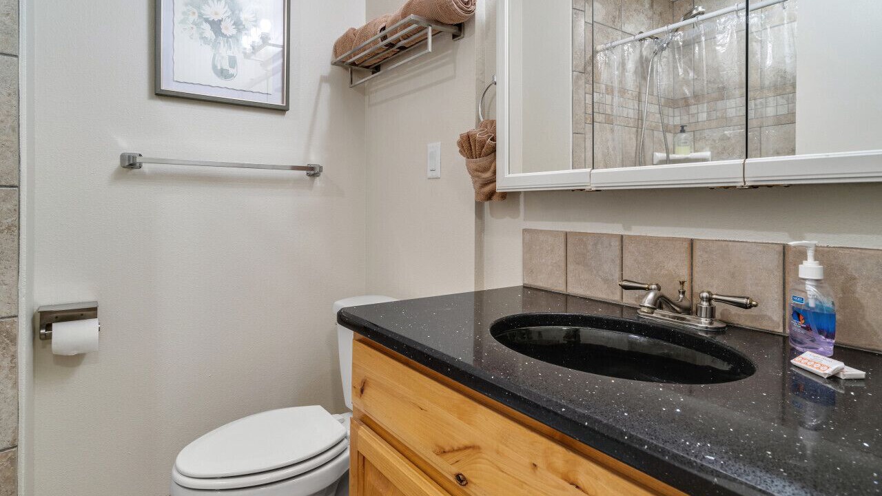 Photo of Bathroom in Cottonwood Heights