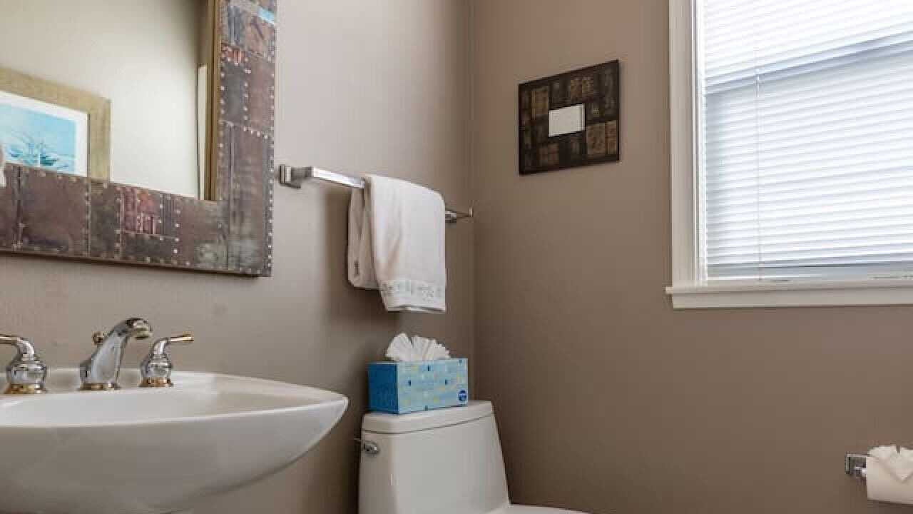 Photo of Bathroom in Park Hill
