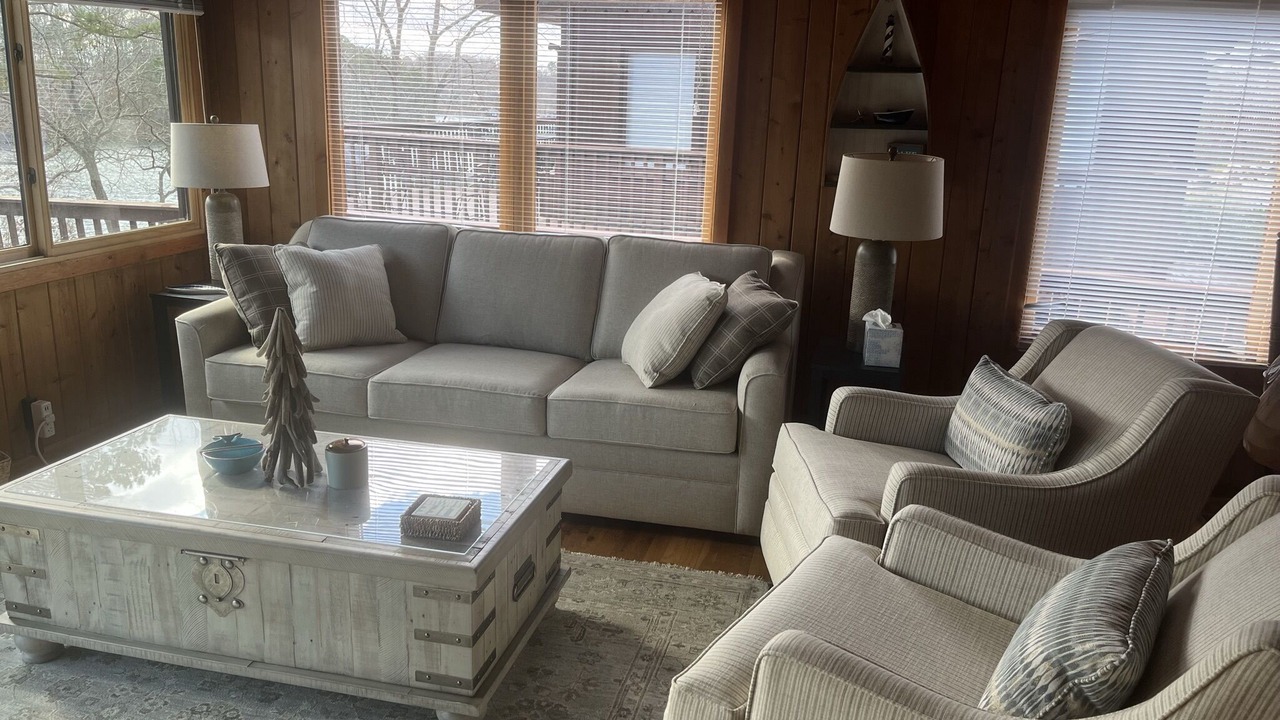 Photo of Livingroom in Huddleston