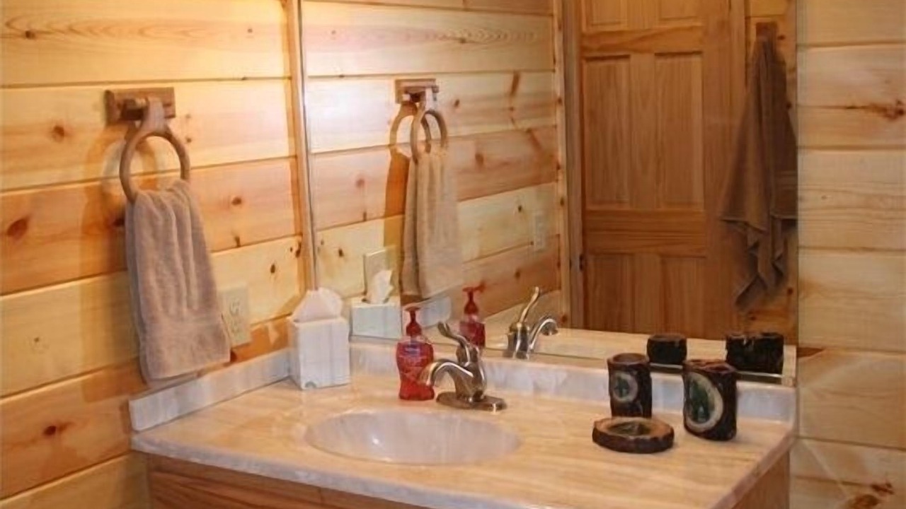 Photo of Bathroom in Blairsville
