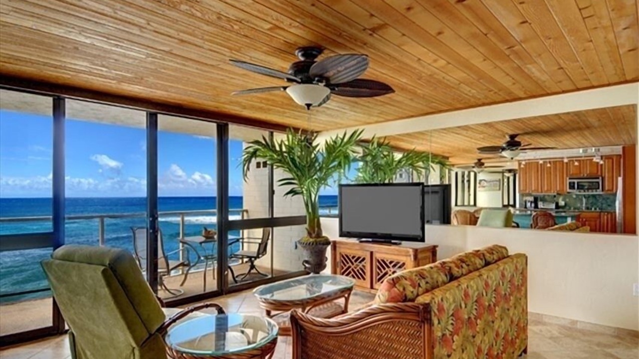Photo of Livingroom in Poipu