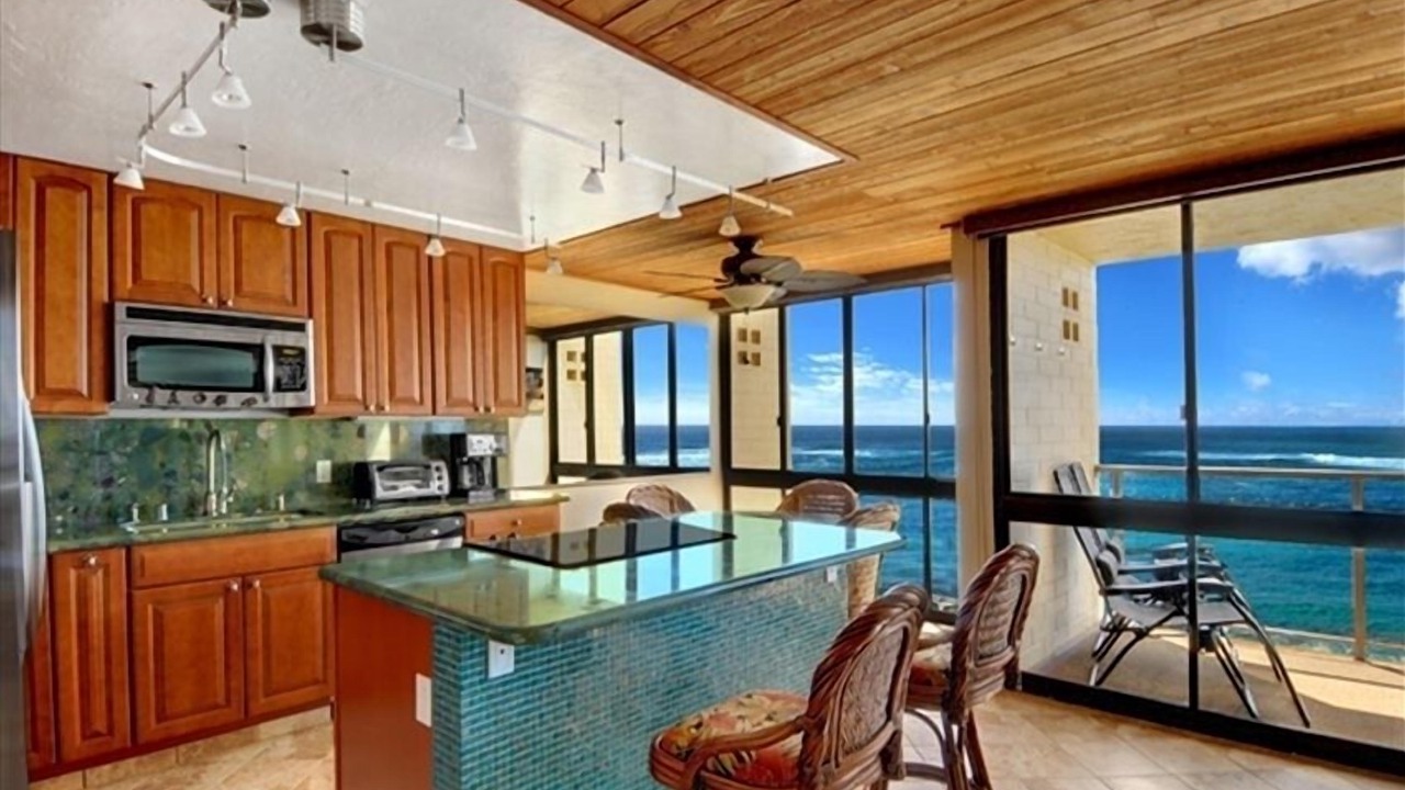 Photo of Bedroom in Poipu