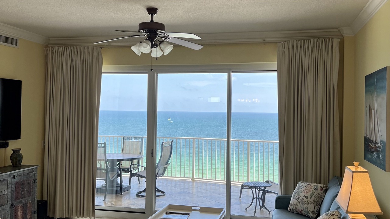 Photo of Livingroom in Orange Beach East