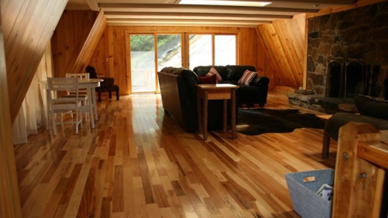 Photo of Livingroom in Cullowhee