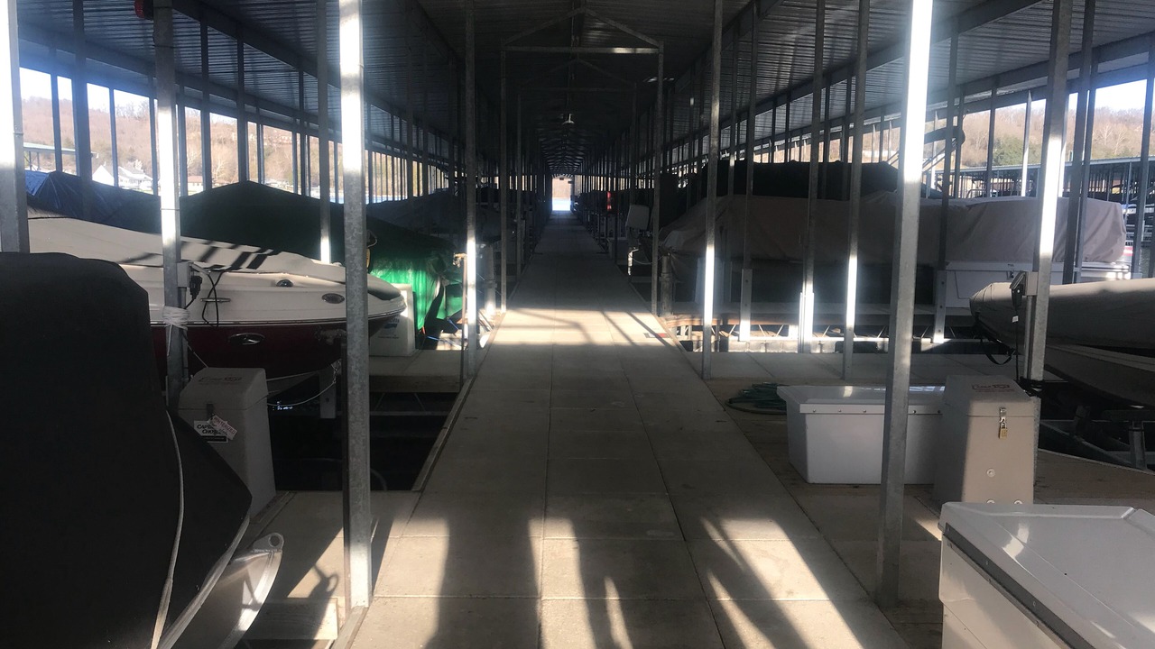 Photo of Bedroom in Camdenton