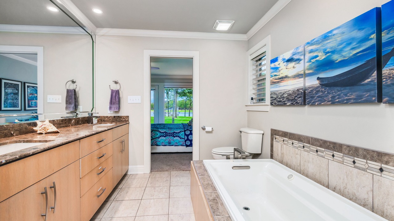 Photo of Bathroom in Tool