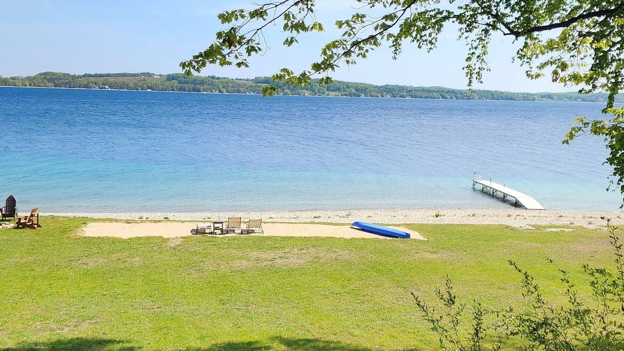 Photo of Others in Suttons Bay