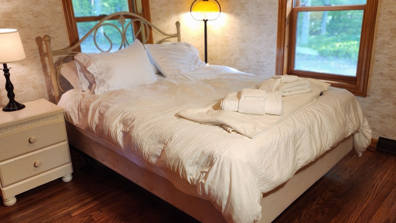 Photo of Bedroom in Suttons Bay