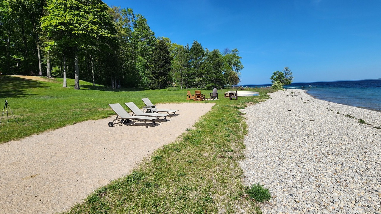 Photo of Others in Suttons Bay