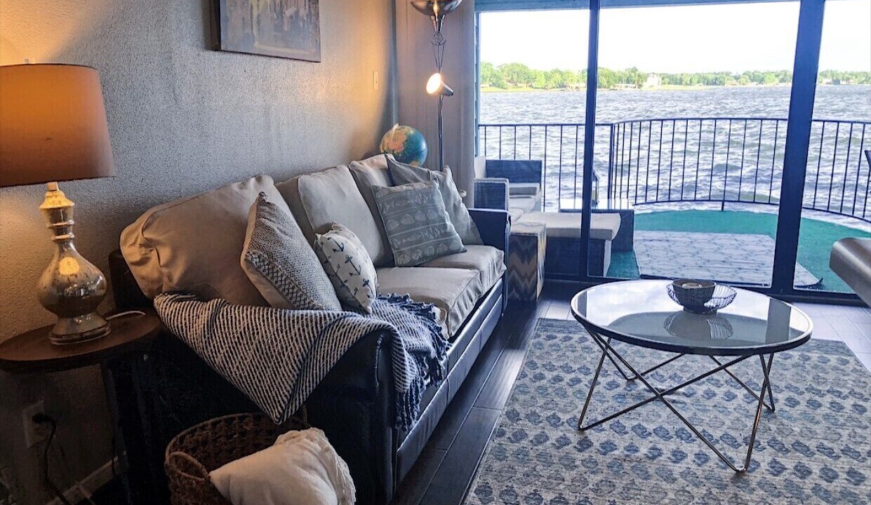 Photo of Livingroom in Seven Coves