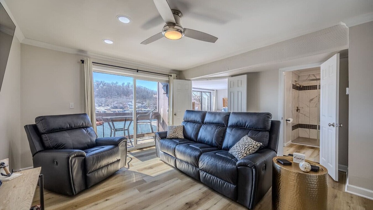 Photo of Livingroom in Osage Beach