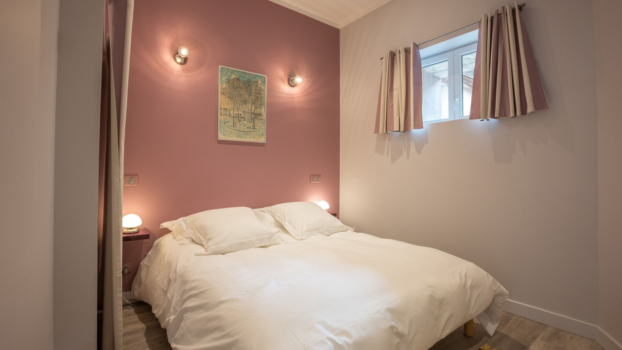 Photo of Bedroom in Beaune