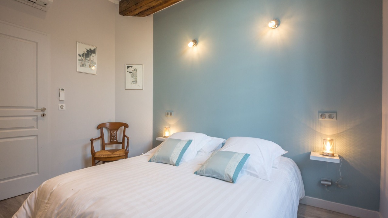 Photo of Bedroom in Beaune