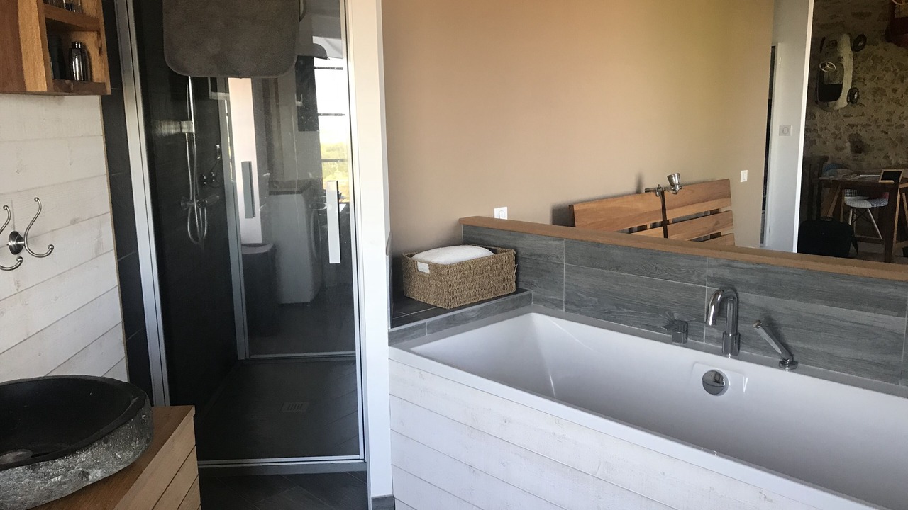 Photo of Bathroom in Pouzauges