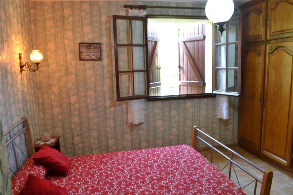 Photo of Bedroom in Moussan