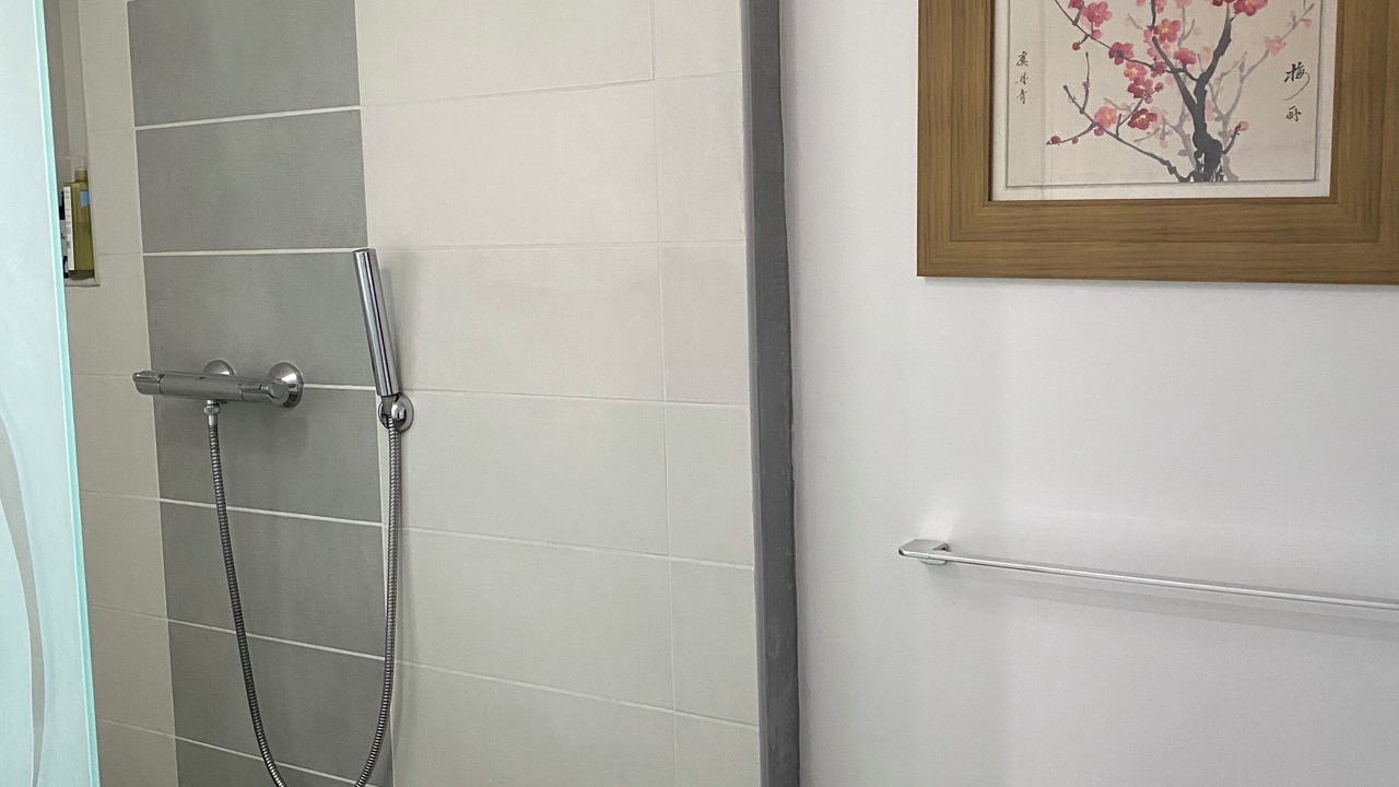 Photo of Bathroom in Florentin