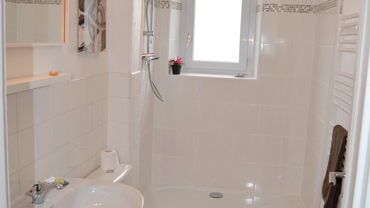 Photo of Bathroom in Crozon