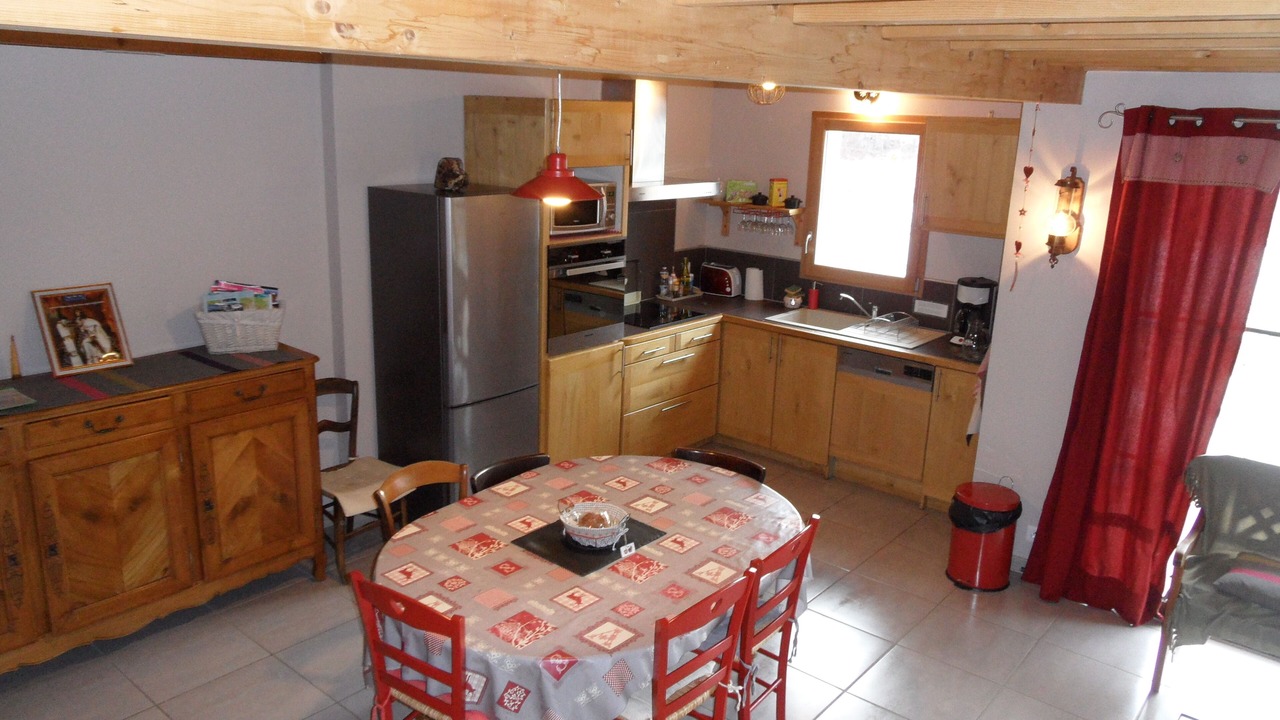 Photo of Kitchen in Campan