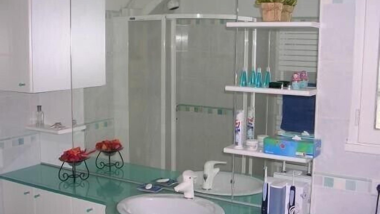 Photo of Bathroom in Saint-Simon