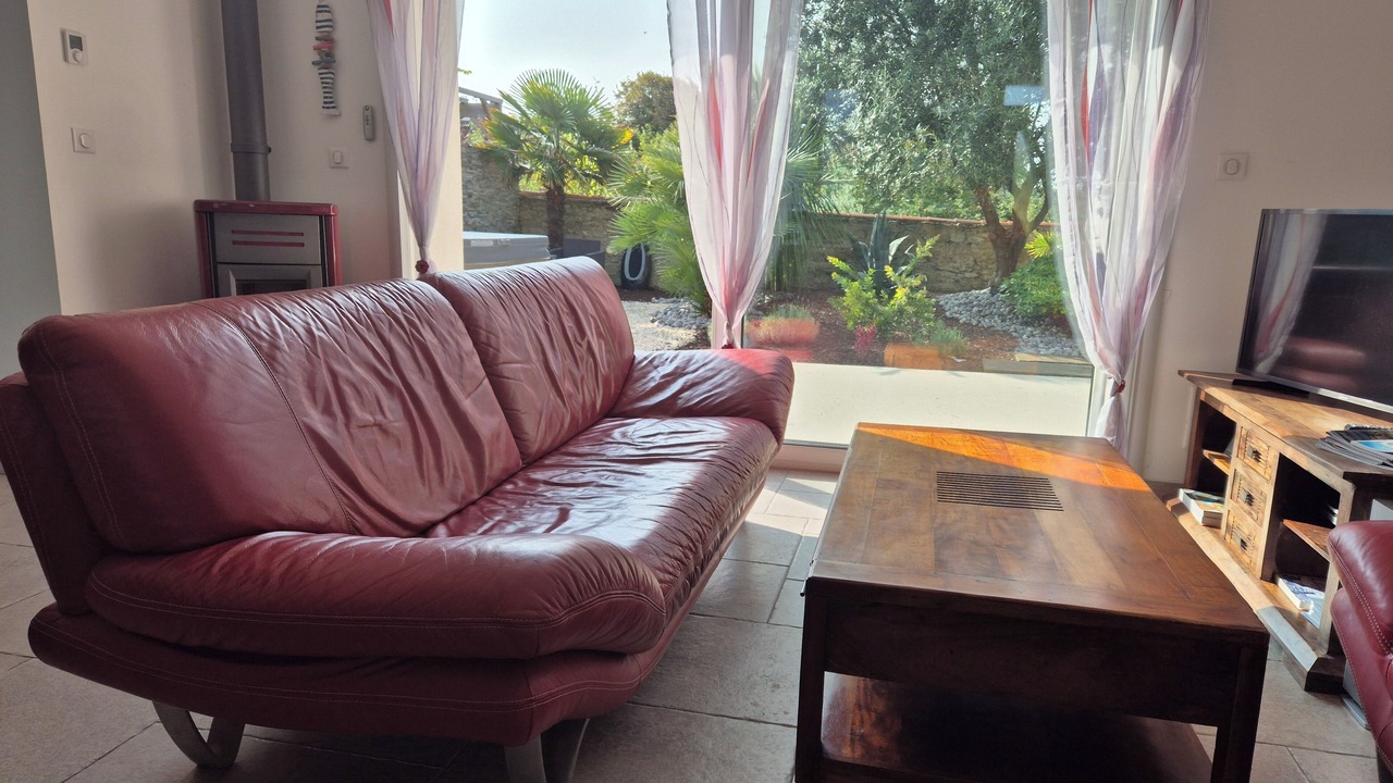Photo of Livingroom in La Rogere