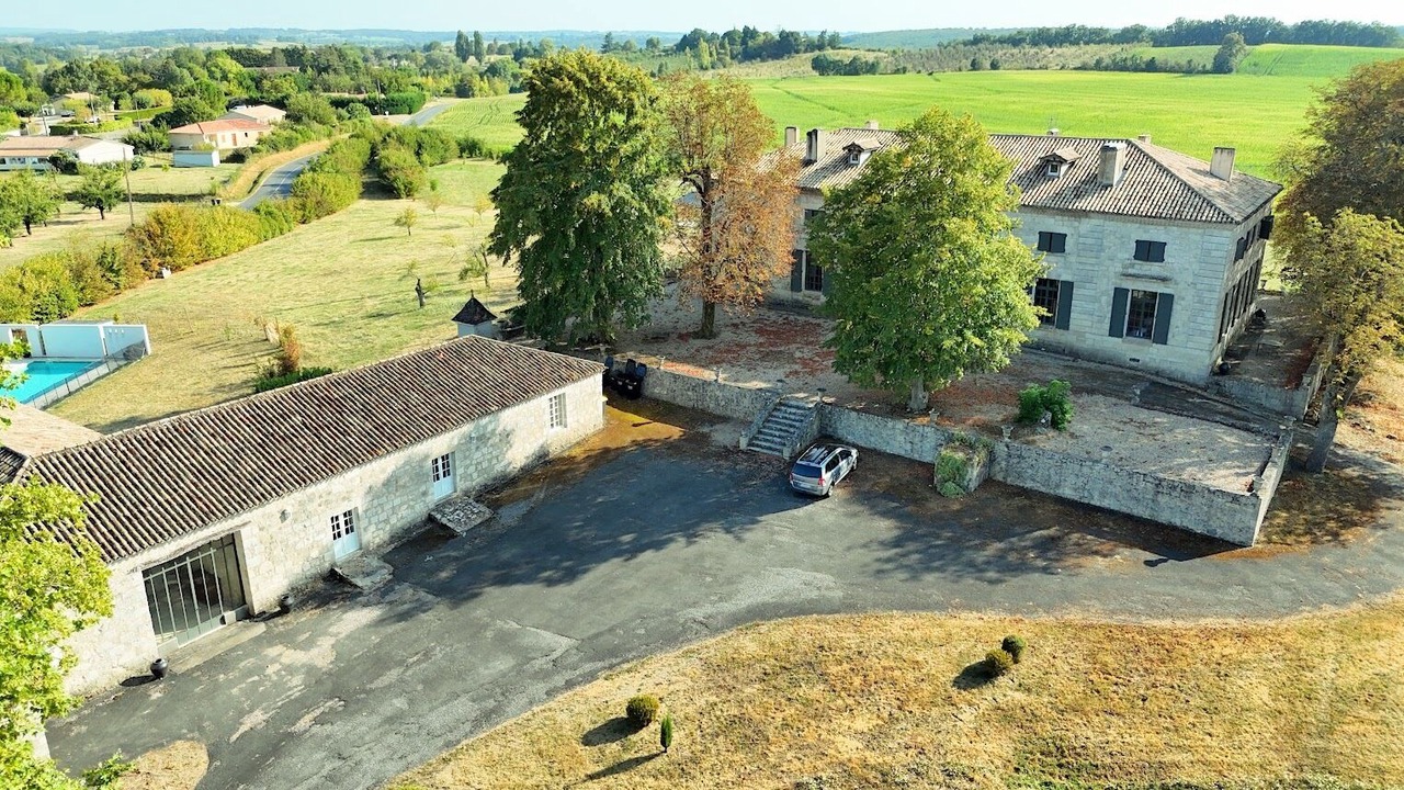 Photo of Outdoor in Saint-Colomb-de-Lauzun