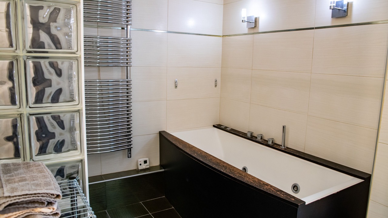 Photo of Bathroom in Deauville City Centre