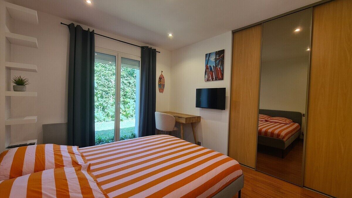 Photo of Bedroom in Montbazin