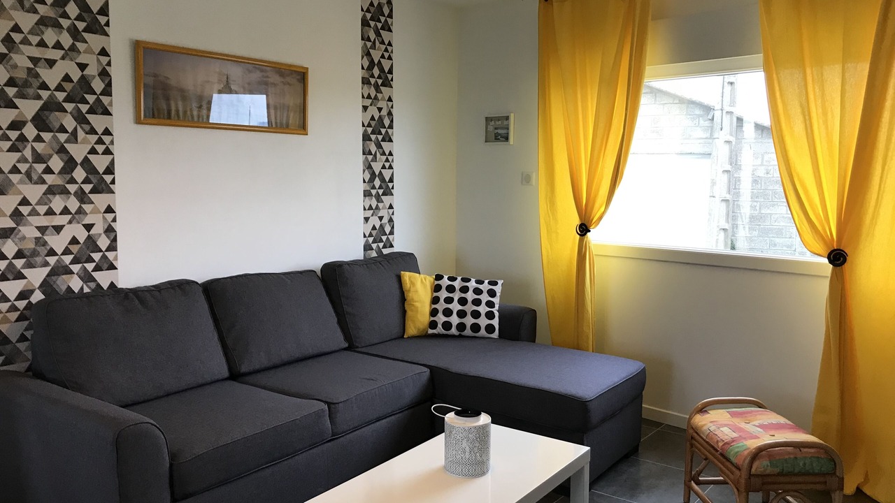 Photo of Livingroom in Saint-Broladre