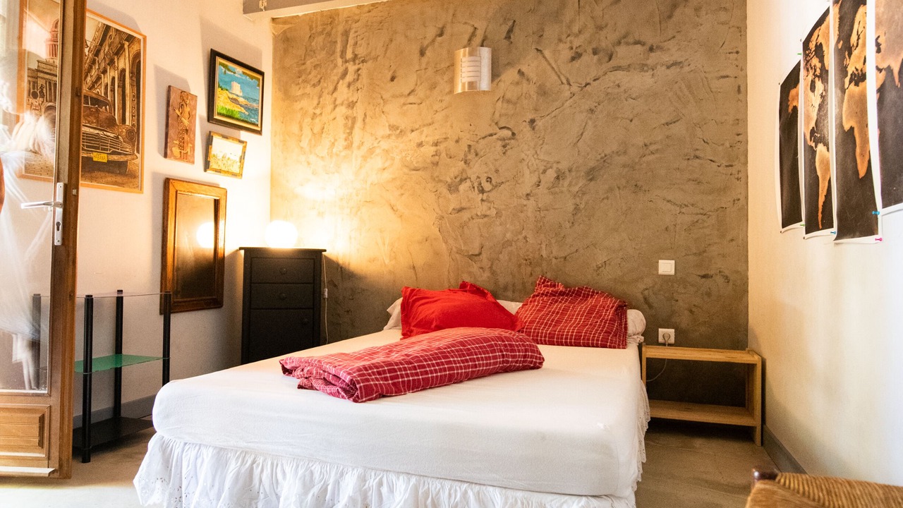 Photo of Bedroom in Roquefort-des-Corbieres