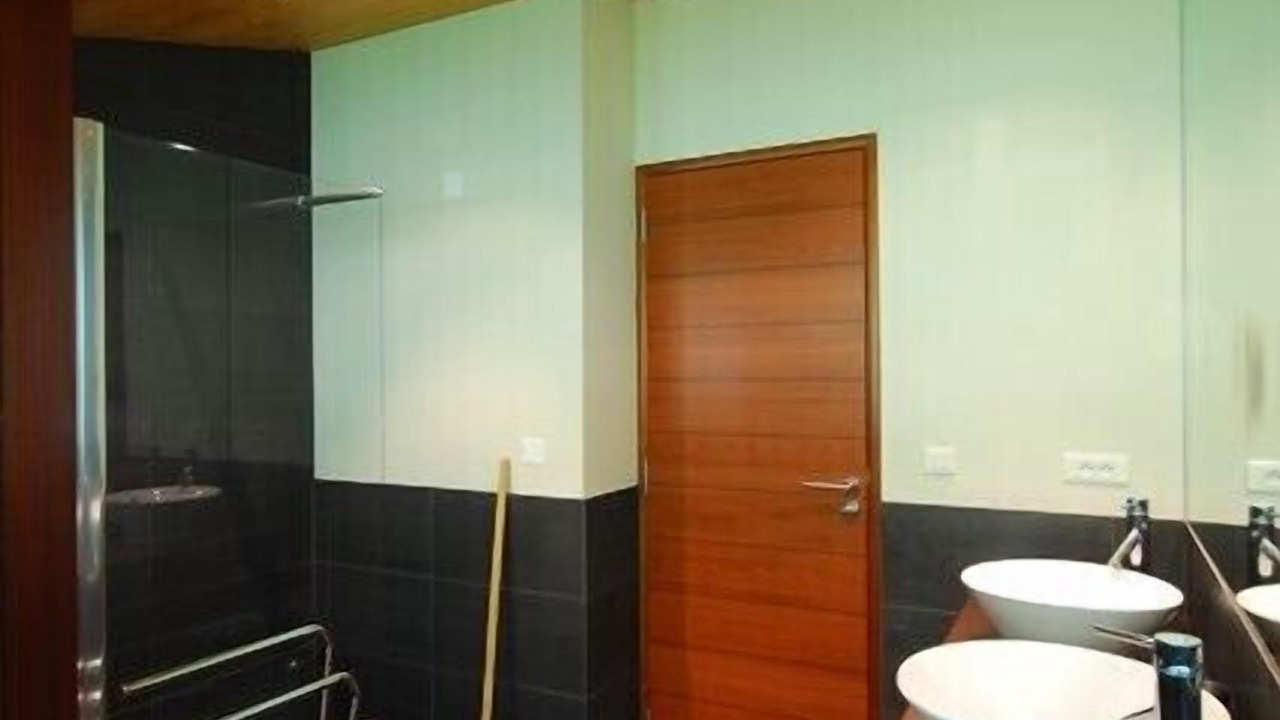 Photo of Bathroom in Ventenac-Cabardes