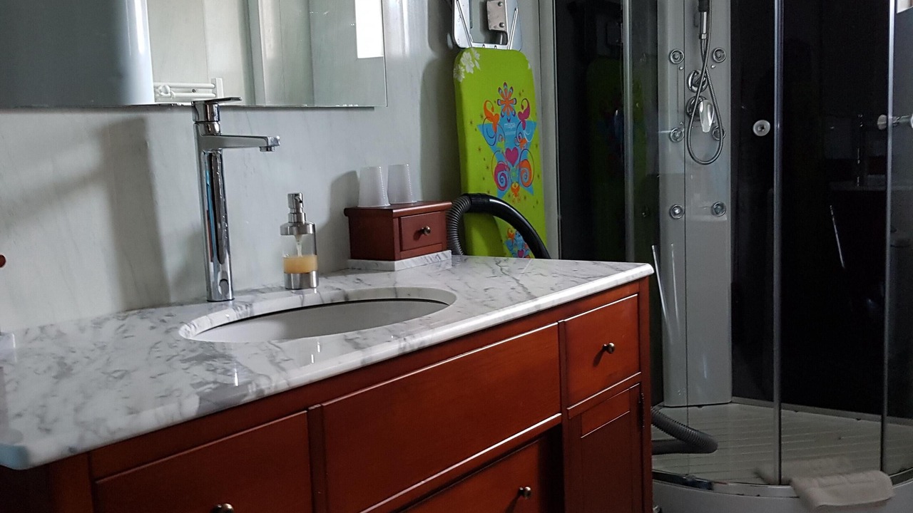 Photo of Bathroom in Roz-sur-Couesnon