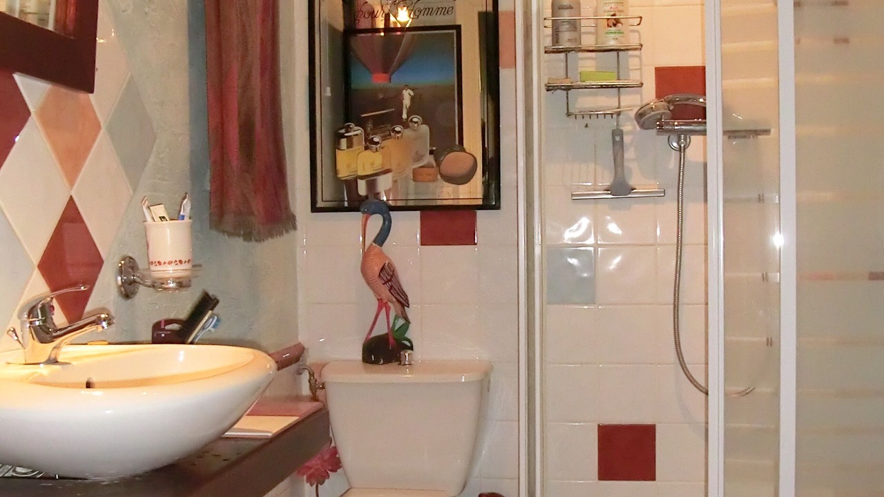 Photo of Bathroom in Lezignan-la-Cebe
