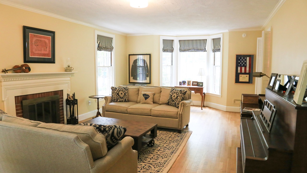Photo of Livingroom in Clemson