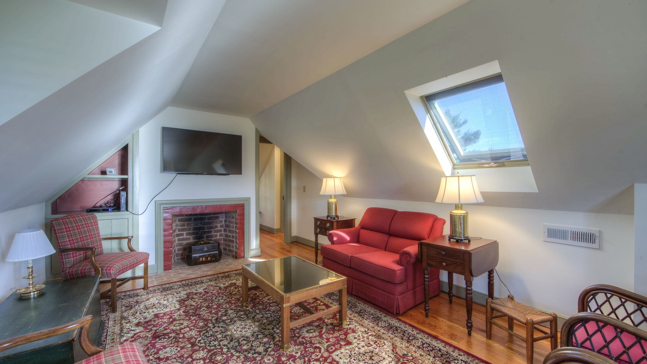 Photo of Livingroom in Orange
