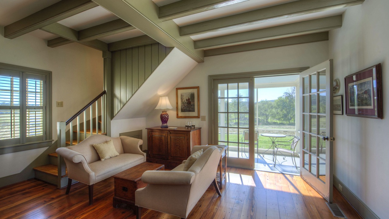 Photo of Livingroom in Orange