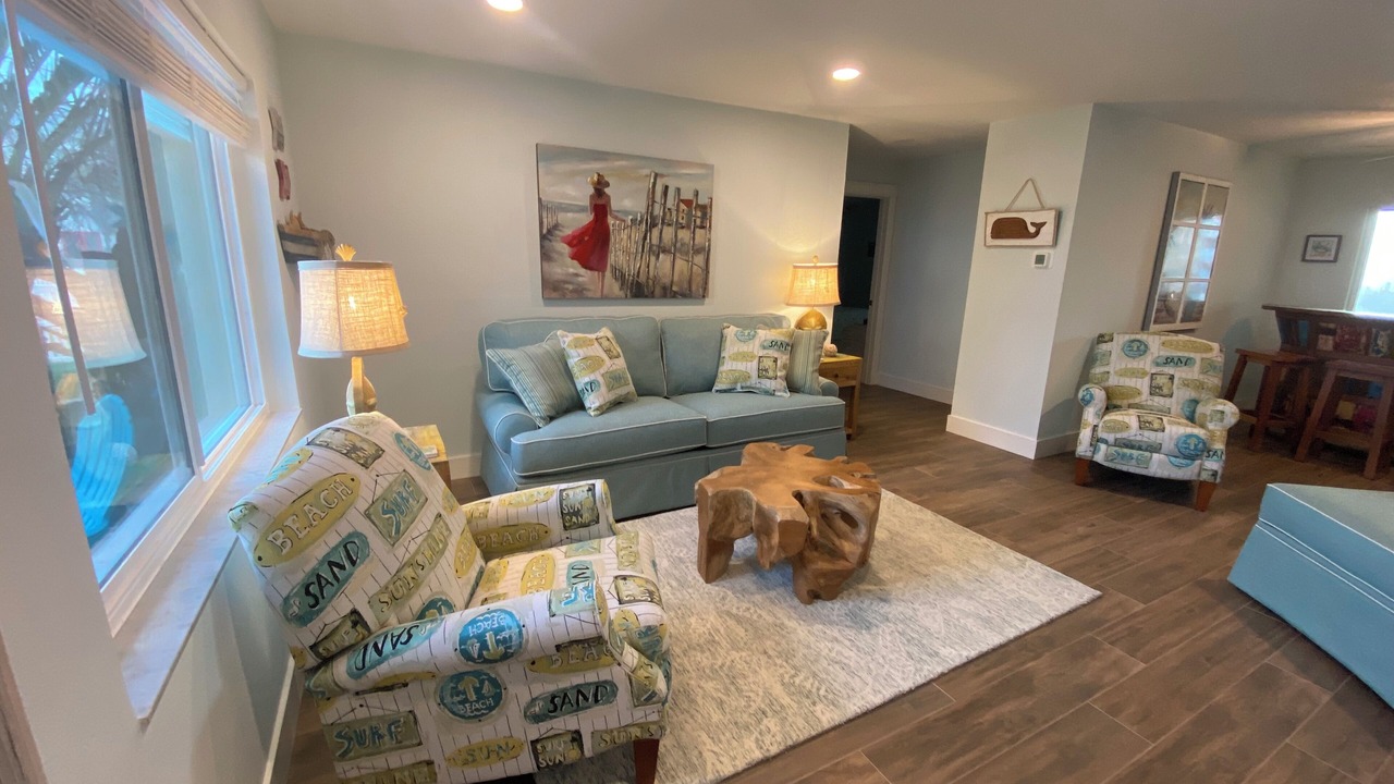 Photo of Livingroom in Hudson Beach Estates