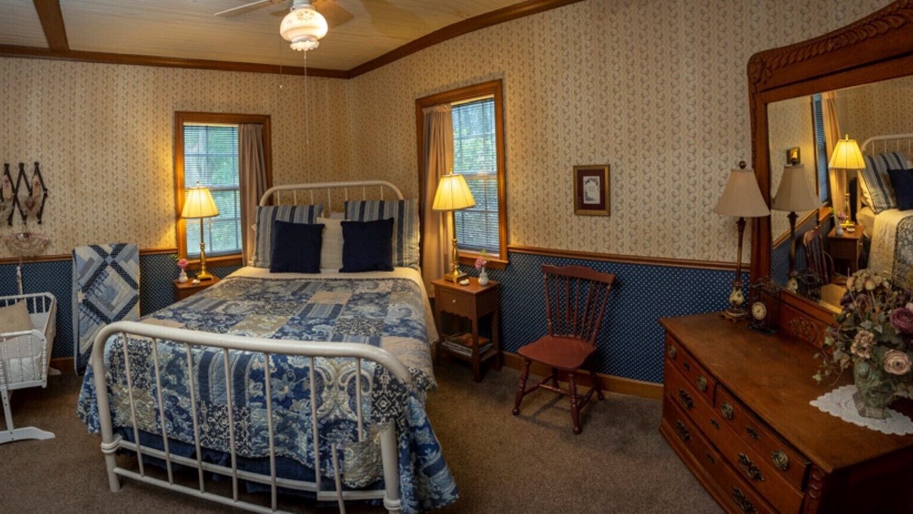 Photo of Bedroom in Breaux Bridge