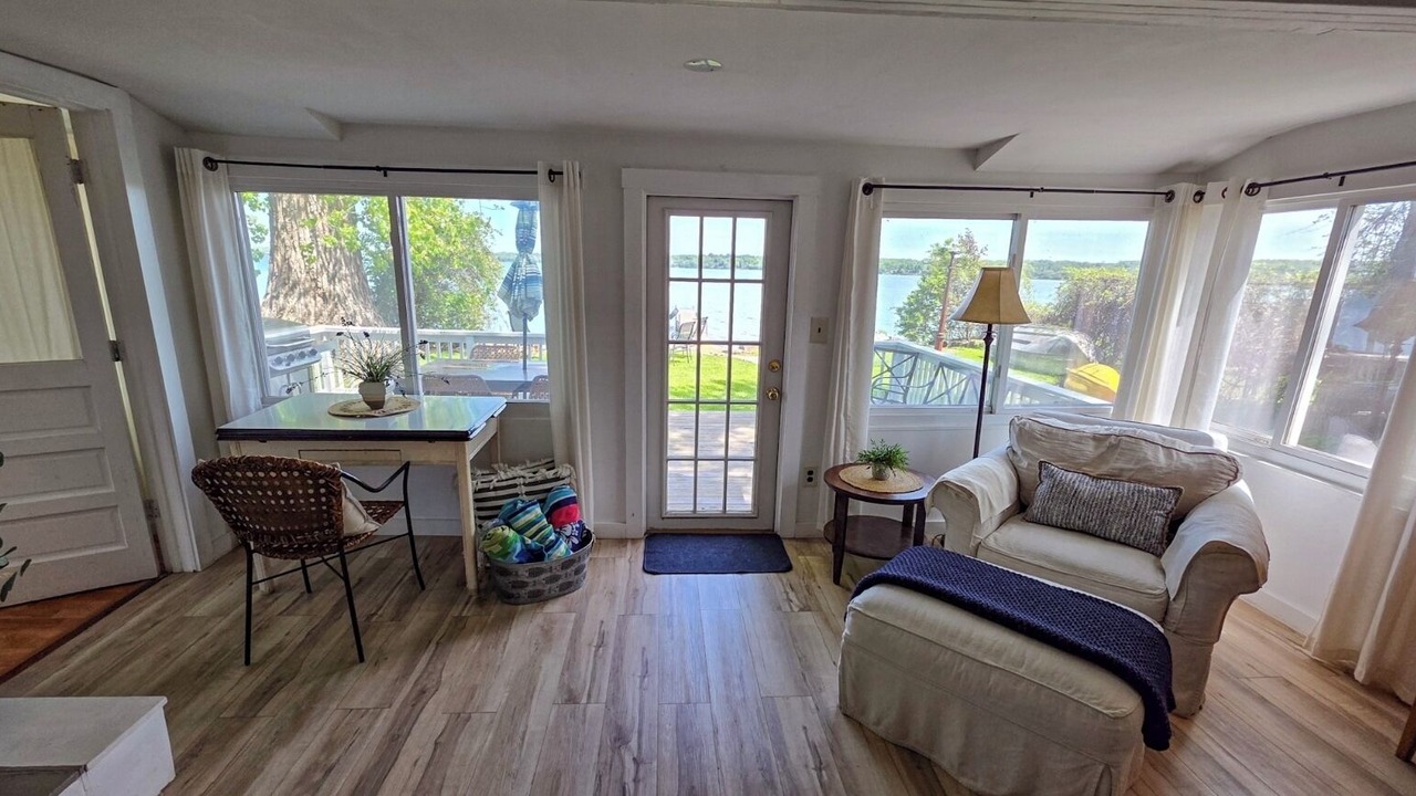 Photo of Livingroom in Auburn