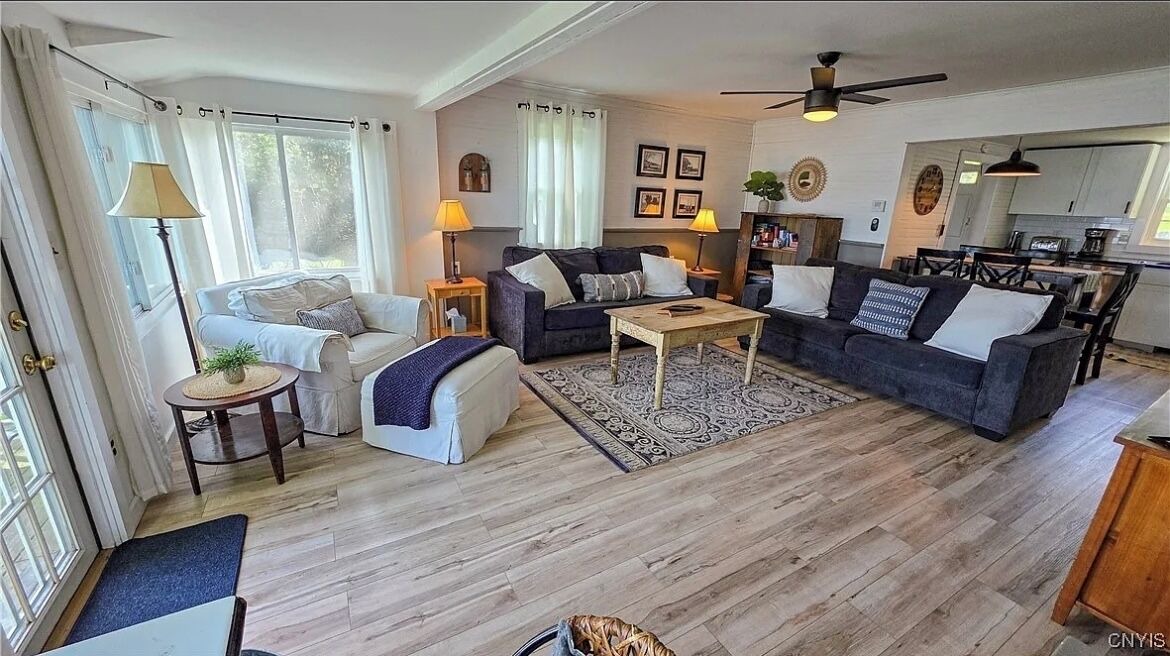 Photo of Livingroom in Auburn
