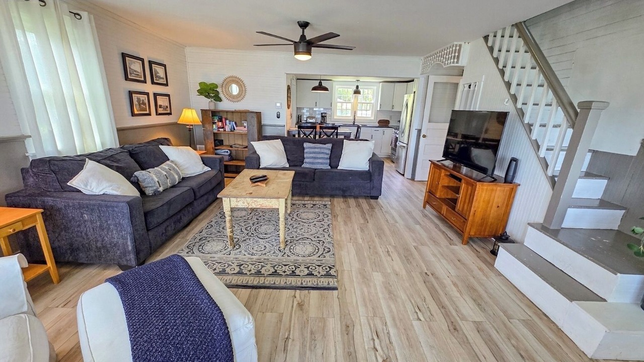 Photo of Livingroom in Auburn