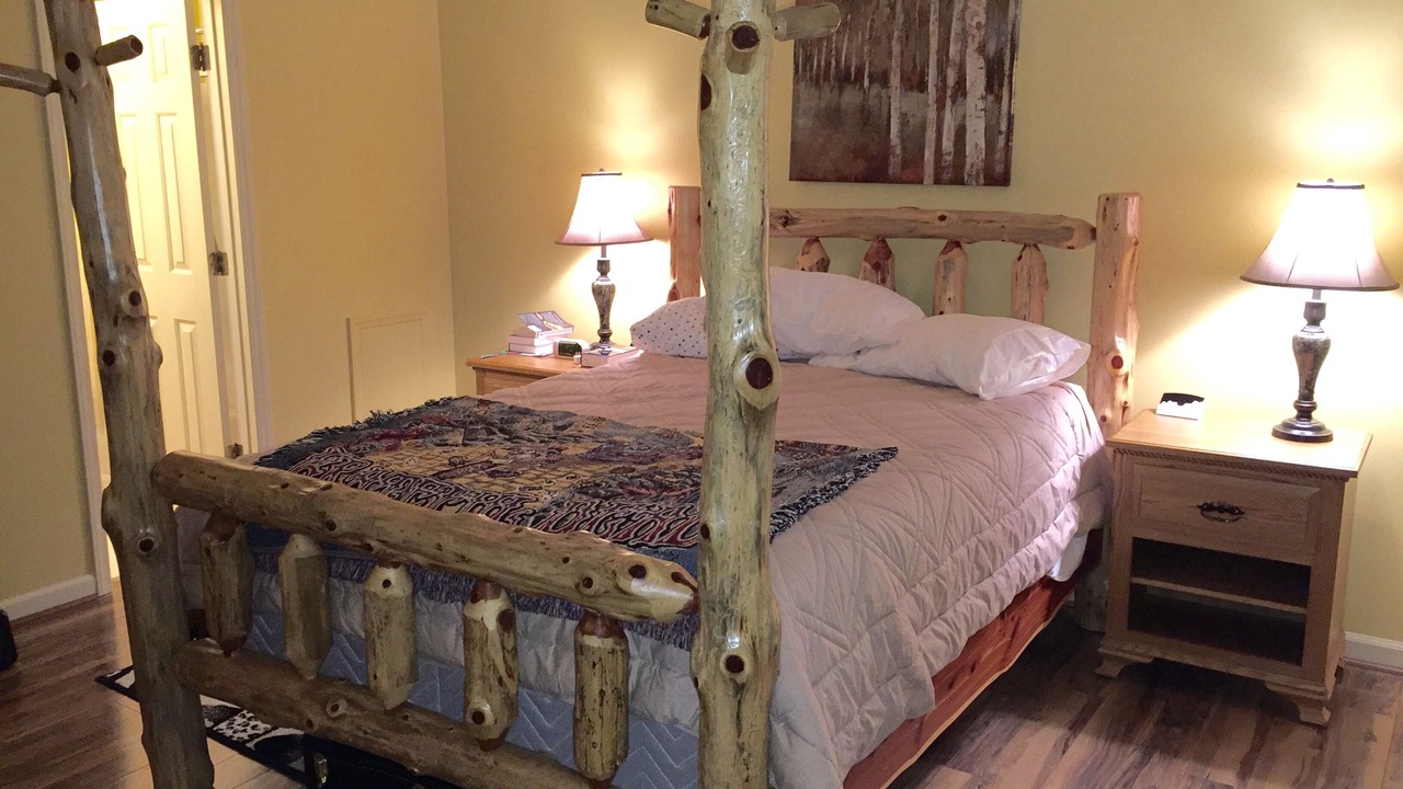 Photo of Bedroom in Downtown Eastside