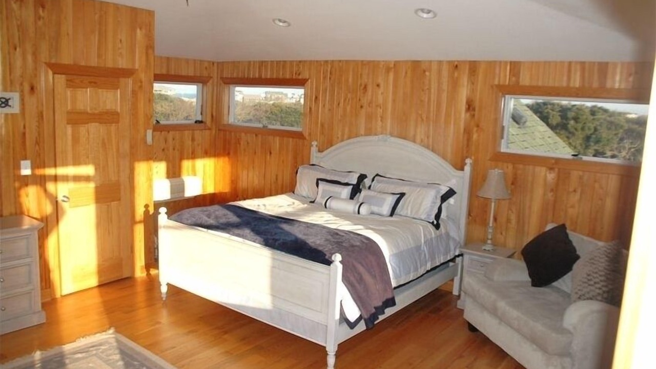 Photo of Bedroom in Carova Beach
