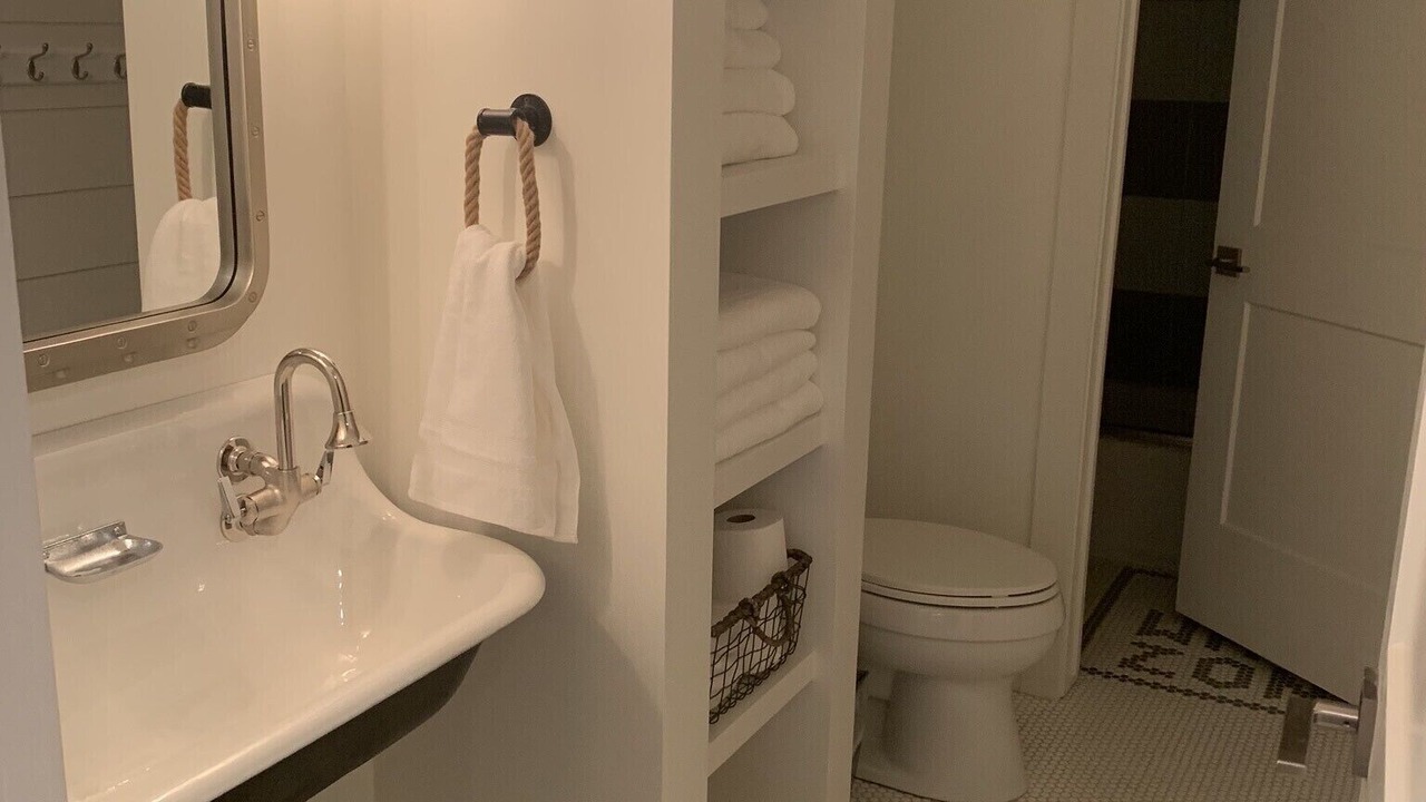 Photo of Bathroom in Garden City