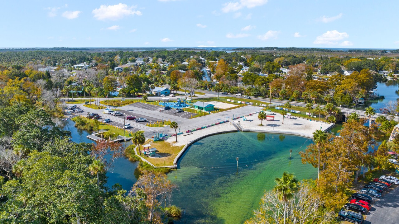Photo of Outdoor in Weeki Wachee Gardens
